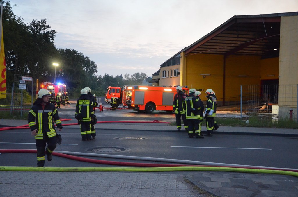 Grossfeuer Poco Lager Koeln Porz Gremberghoven Hansestr P310.JPG - Miklos Laubert